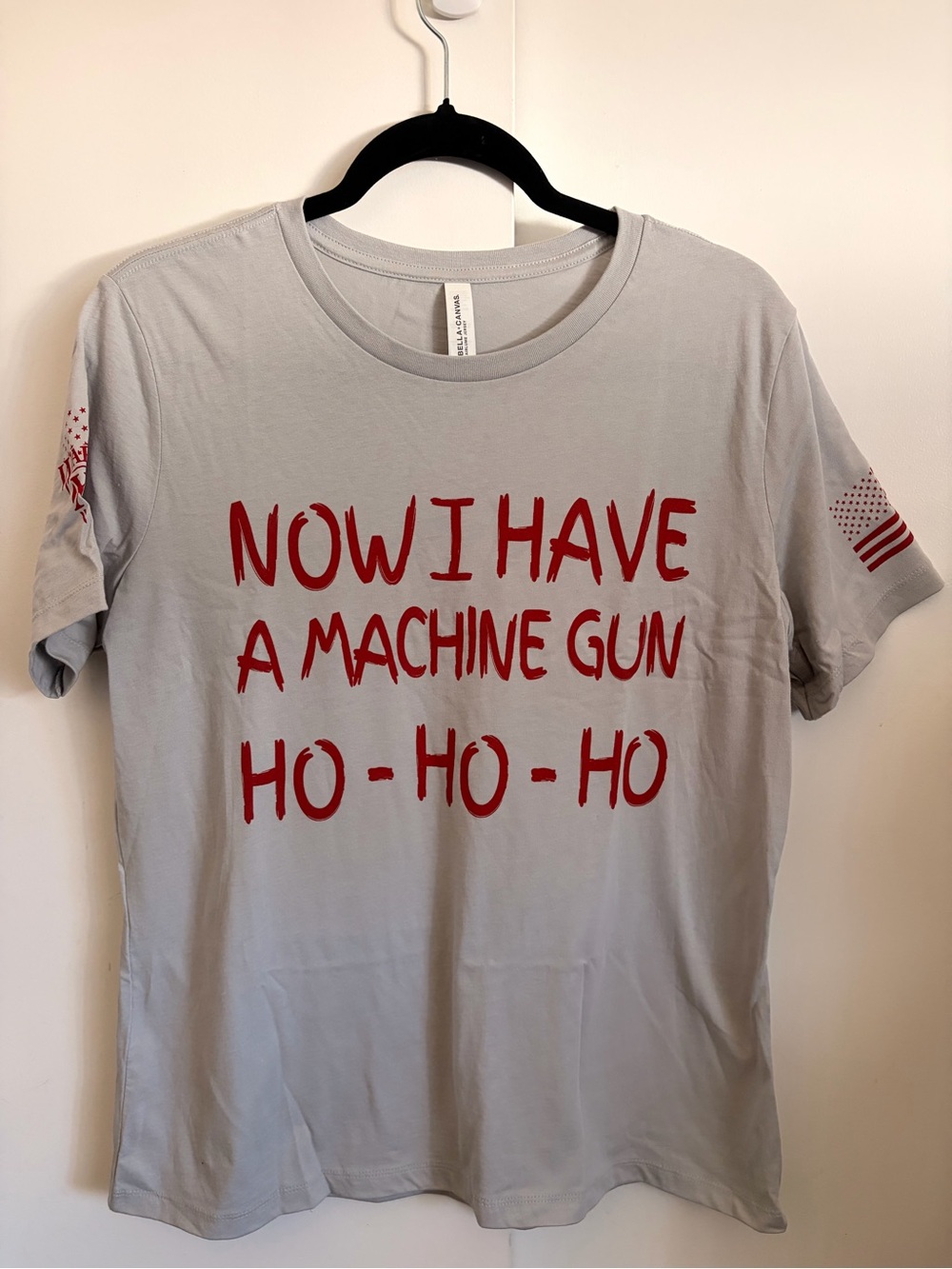 Warrior XII “Now I Have a Machine Gun Ho Ho Ho” Gray Graphic T-Shirt Size Large